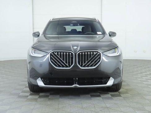 Used 2025 BMW X3 xDrive30i w/ Premium Package image 3