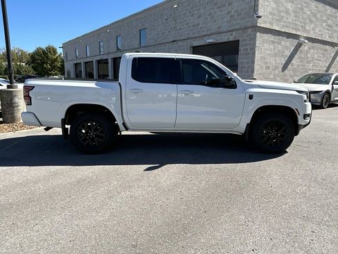 New 2026 Nissan Frontier SV w/ All-Weather Content Package AWD/4WD image 8