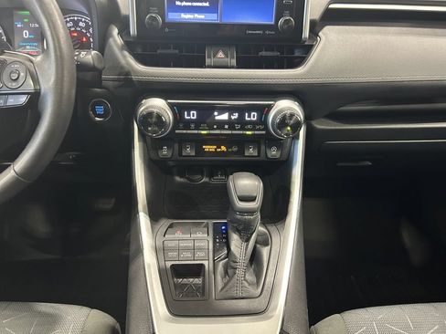 Used 2021 Toyota RAV4 XLE w/ Convenience Package AWD/4WD image 15