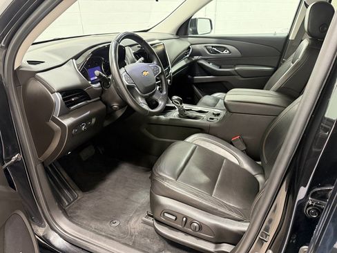 Used 2021 Chevrolet Traverse Premier w/ Redline Edition image 11