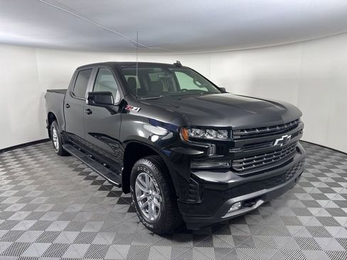 Used 2020 Chevrolet Silverado 1500 RST w/ True North Edition AWD/4WD image 7