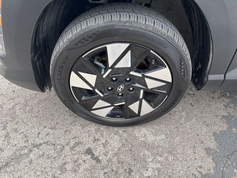 Used 2025 Hyundai Kona SEL image 28