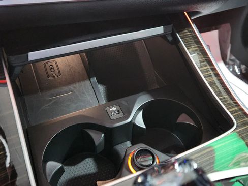 Used 2019 BMW X5 xDrive40i w/ Premium Package 2 image 37