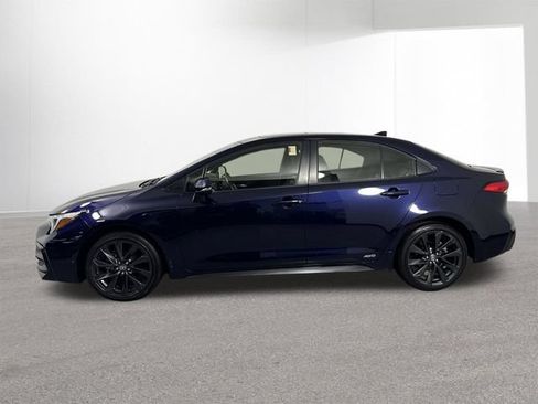 Used 2024 Toyota Corolla SE w/ SE Package AWD/4WD image 29