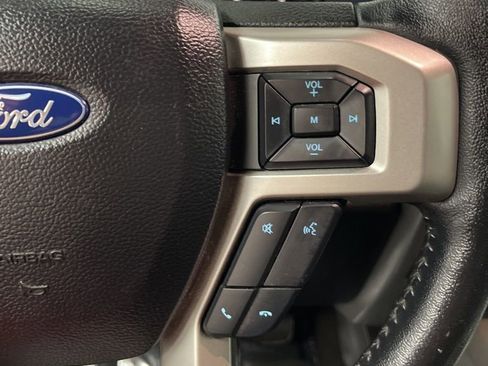Used 2020 Ford F150 Lariat image 18