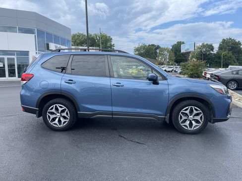 Certified 2021 Subaru Forester Premium w/ Popular Package #1 AWD/4WD image 4