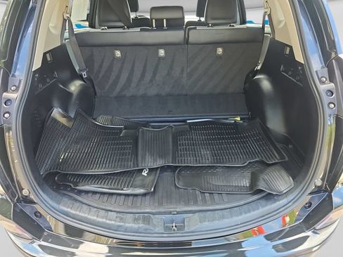 Used 2018 Toyota RAV4 Limited AWD/4WD image 23