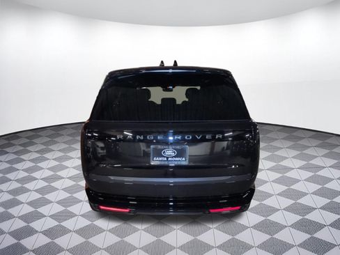 New 2026 Land Rover Range Rover Long Wheelbase SE AWD/4WD image 4