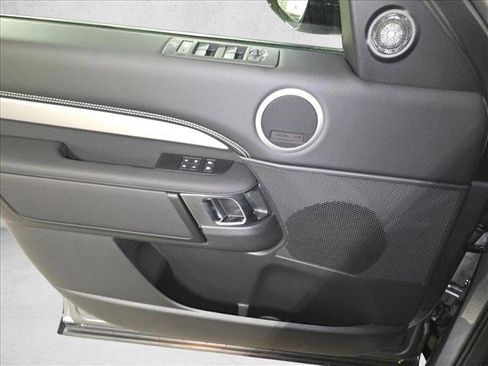 New 2026 Land Rover Discovery Limited Edition AWD/4WD image 28