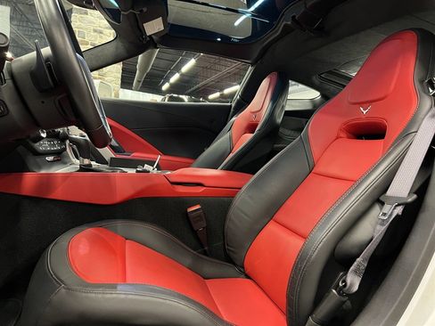 Used 2016 Chevrolet Corvette Z06 w/ 3LZ Preferred Equipment Group image 22