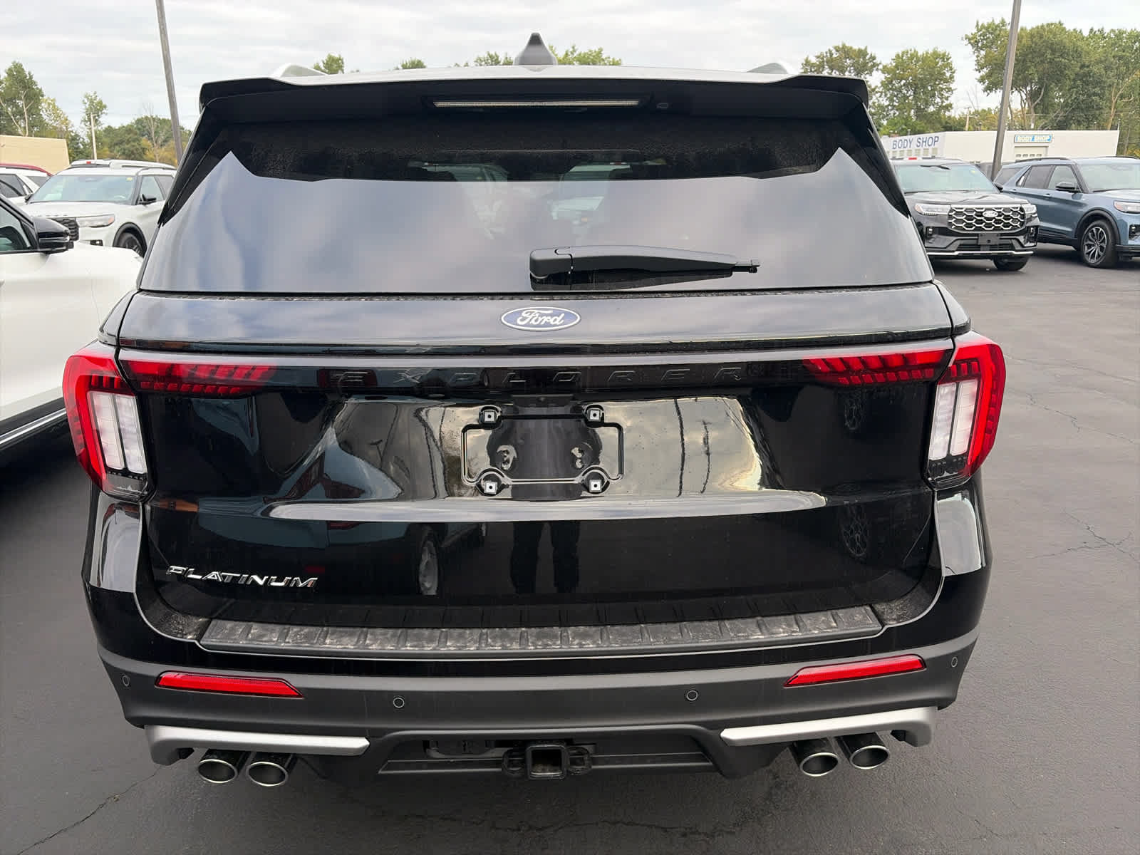 New 2027 Ford Explorer Platinum w/ 3.0L Ultimate Package AWD/4WD image 10