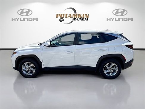 Certified 2024 Hyundai Tucson SE image 8