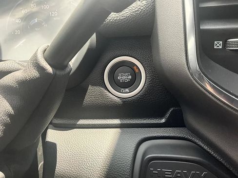 New 2026 RAM 3500 Laramie AWD/4WD image 19