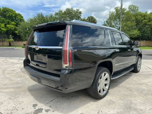 Used 2019 Cadillac Escalade ESV Luxury RWD image 5
