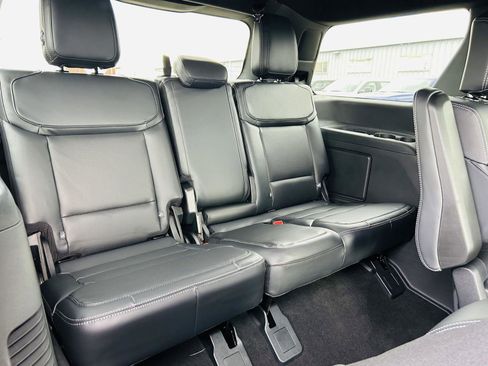 New 2025 Ford Expedition Platinum w/ Stealth Performance Package image 43