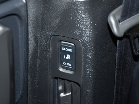 Certified 2025 Honda Odyssey Elite image 30