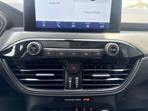Certified 2025 Ford Escape Active w/ Cold Weather Package AWD/4WD image 24