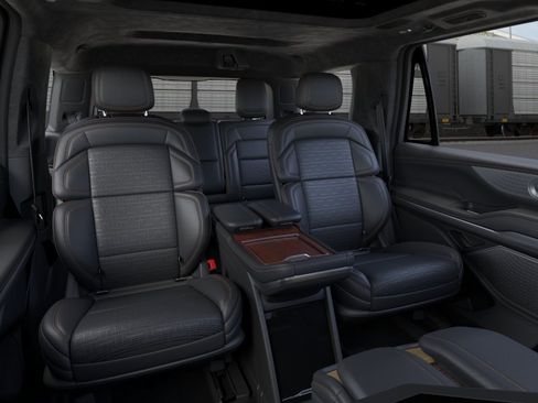 New 2026 Lincoln Navigator Black Label AWD/4WD image 11