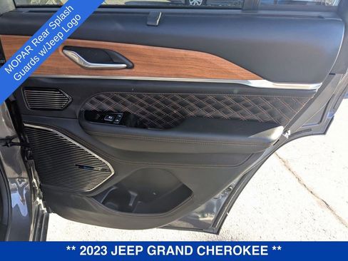 Used 2023 Jeep Grand Cherokee Summit image 35