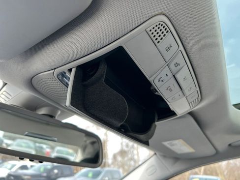 Used 2015 Mercedes-Benz C 300 Sedan image 26