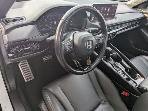 Used 2023 Honda Accord Sport image 9