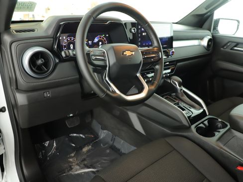 Used 2026 Chevrolet Colorado LT RWD image 10