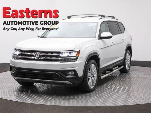 Used 2019 Volkswagen Atlas SE w/ Towing Package image 1