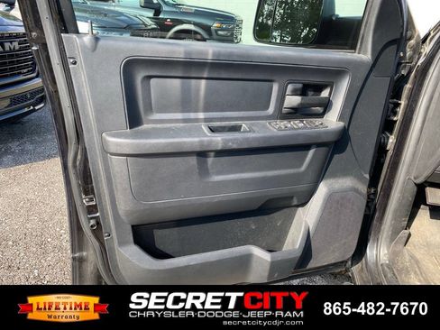 Used 2016 RAM 1500 Express RWD image 13