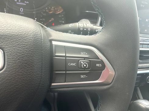 Used 2022 Jeep Compass Latitude FWD image 21