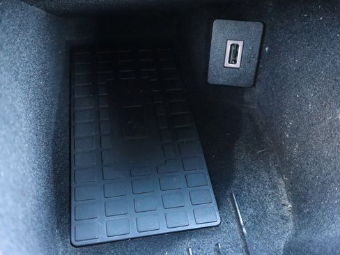 Used 2020 Lincoln Nautilus Reserve image 16