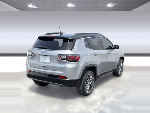 Used 2023 Jeep Compass Limited w/ Elite Group AWD/4WD image 8