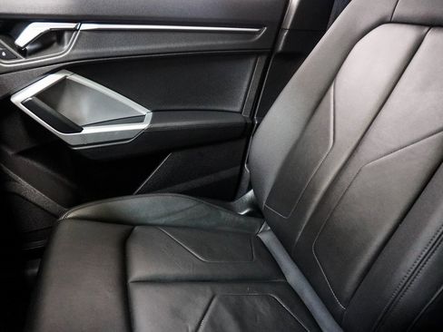 Used 2022 Audi Q3 2.0T Premium image 30