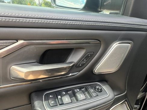 Used 2020 RAM 1500 Limited w/ Black Appearance Package AWD/4WD image 36