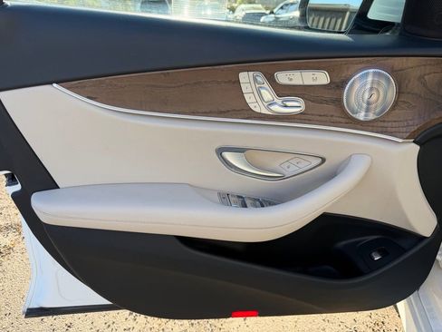 Used 2020 Mercedes-Benz E 350 Sedan image 13