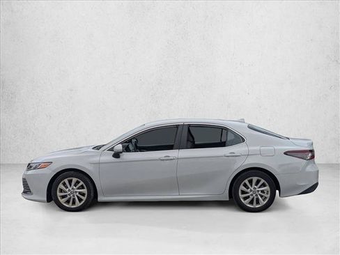 Used 2023 Toyota Camry LE FWD image 5