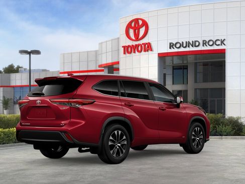 New 2026 Toyota Highlander XLE AWD/4WD image 10