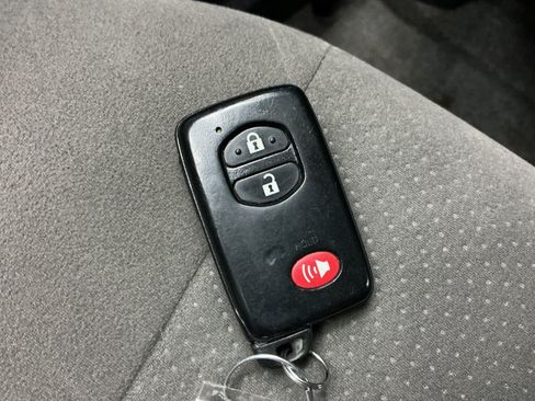 Used 2013 Toyota Prius Two FWD image 18