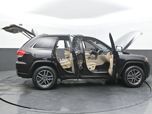 Used 2019 Jeep Grand Cherokee Limited RWD image 45