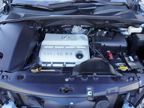 Used 2005 Lexus RX 330 w/ Premium Pkg FWD image 24