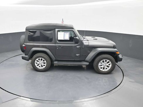Used 2023 Jeep Wrangler Sport AWD/4WD image 32
