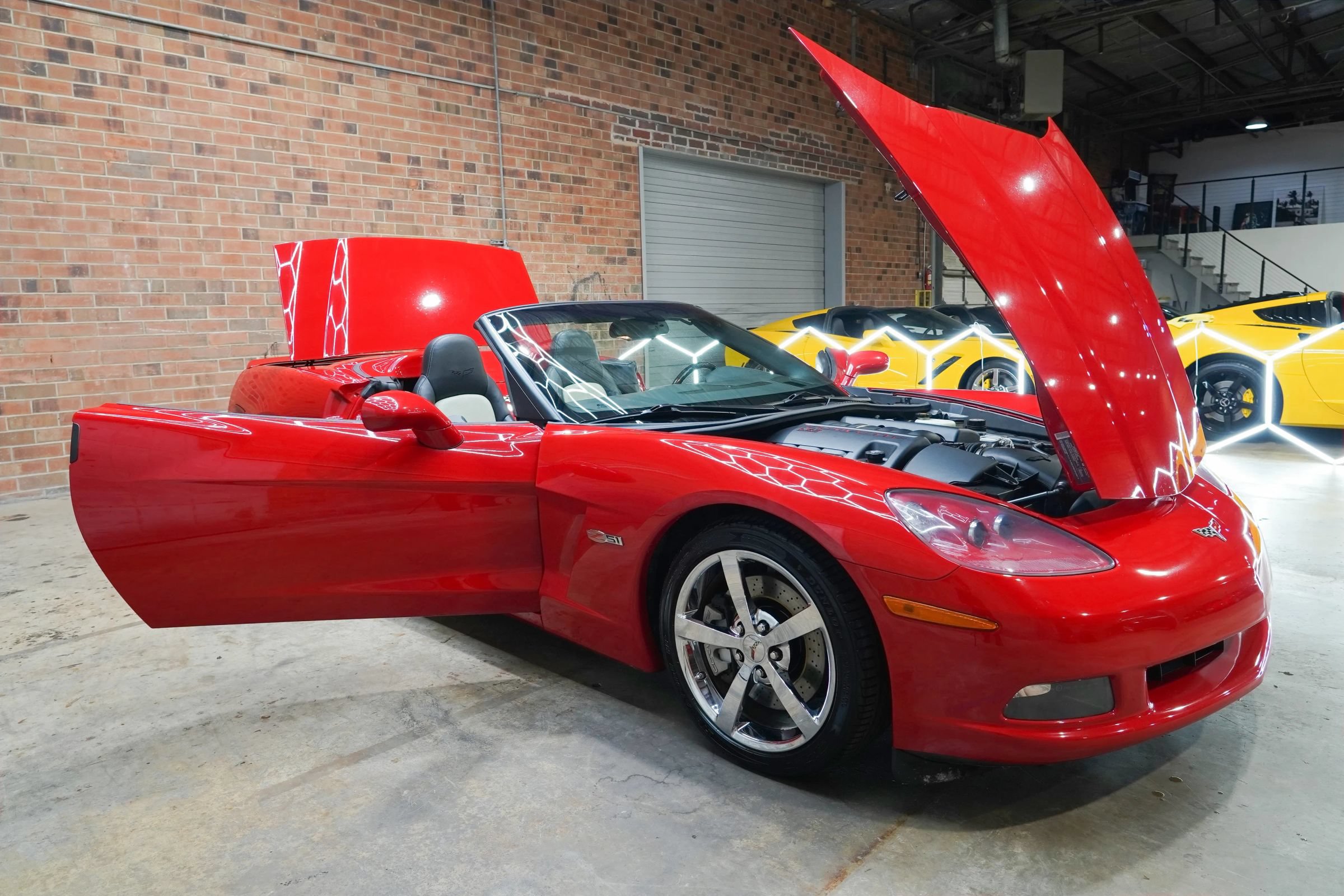 Used 2008 Chevrolet Corvette Convertible w/ Preferred Equipment Group RWD image 23