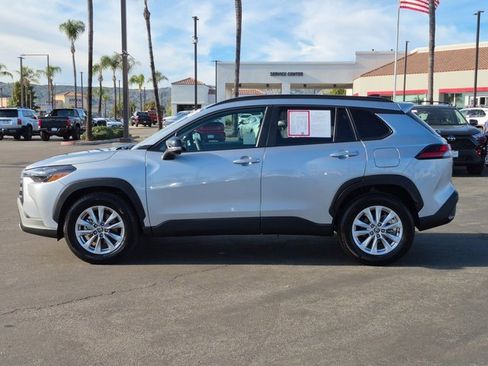 Used 2026 Toyota Corolla Cross LE image 9