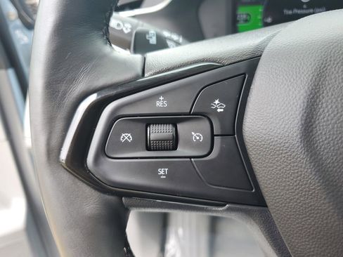 Used 2023 Chevrolet Bolt EUV Premier FWD image 29