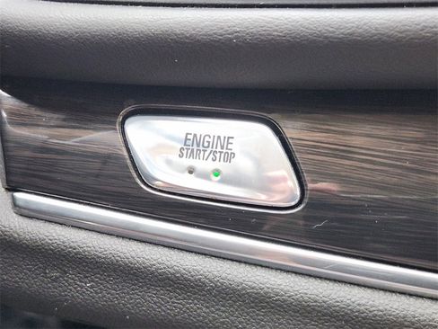 Used 2022 Buick Enclave Essence w/ Experience Buick Package image 18