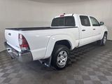 Used 2014 Toyota Tacoma 4x4 Double Cab image 3