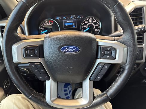 Used 2020 Ford F150 Lariat RWD image 26