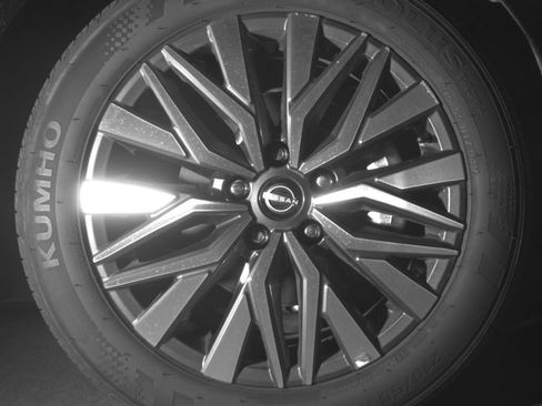 Used 2025 Nissan Altima 2.5 SV FWD image 16