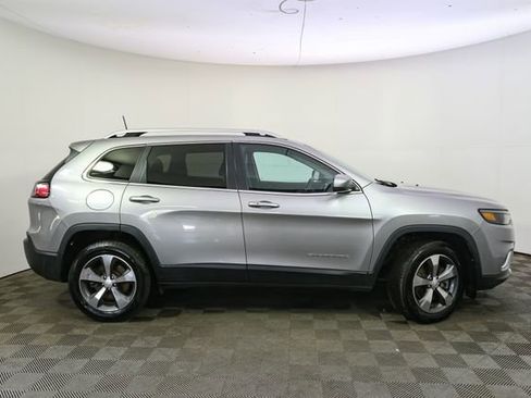Used 2019 Jeep Cherokee Limited AWD/4WD image 15