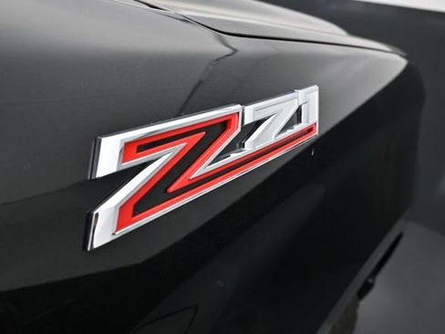 Used 2021 Chevrolet Silverado 1500 LT Trail Boss w/ Bed Protection Package AWD/4WD image 19