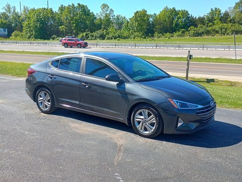 Used 2020 Hyundai Elantra SEL FWD image 7